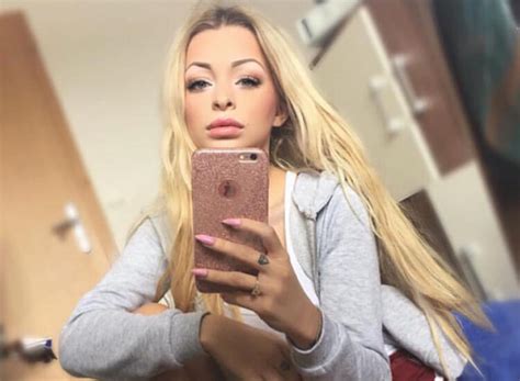 katja krasavice macht es sich selbst